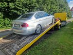 Automobilio užkėlimas ant evakuatoriaus platformos